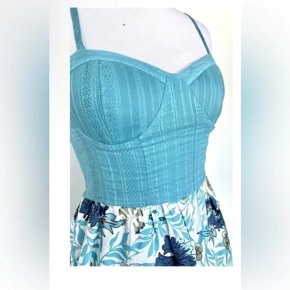 B.O.G collective vintage style bustier Jumpsuit Retails $89 Price $68 NWT Medium - Picture 2 of 9